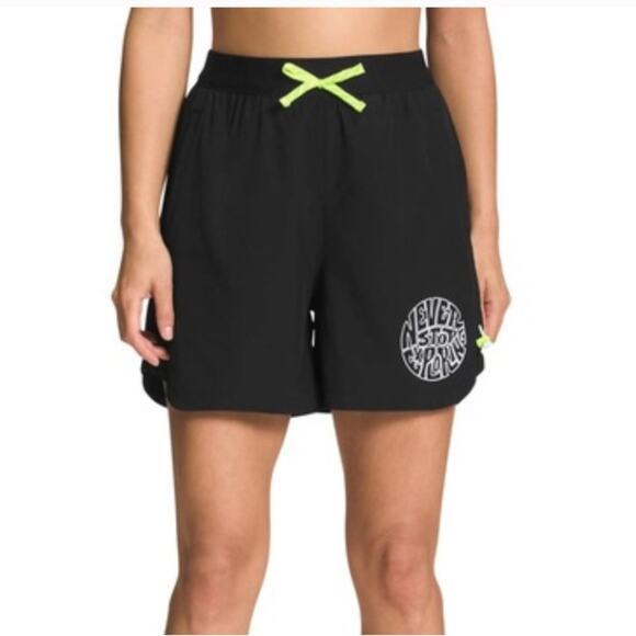 NWT The North Face Women’s Black Trailwear OKT Trail Short - Picture 1 of 9